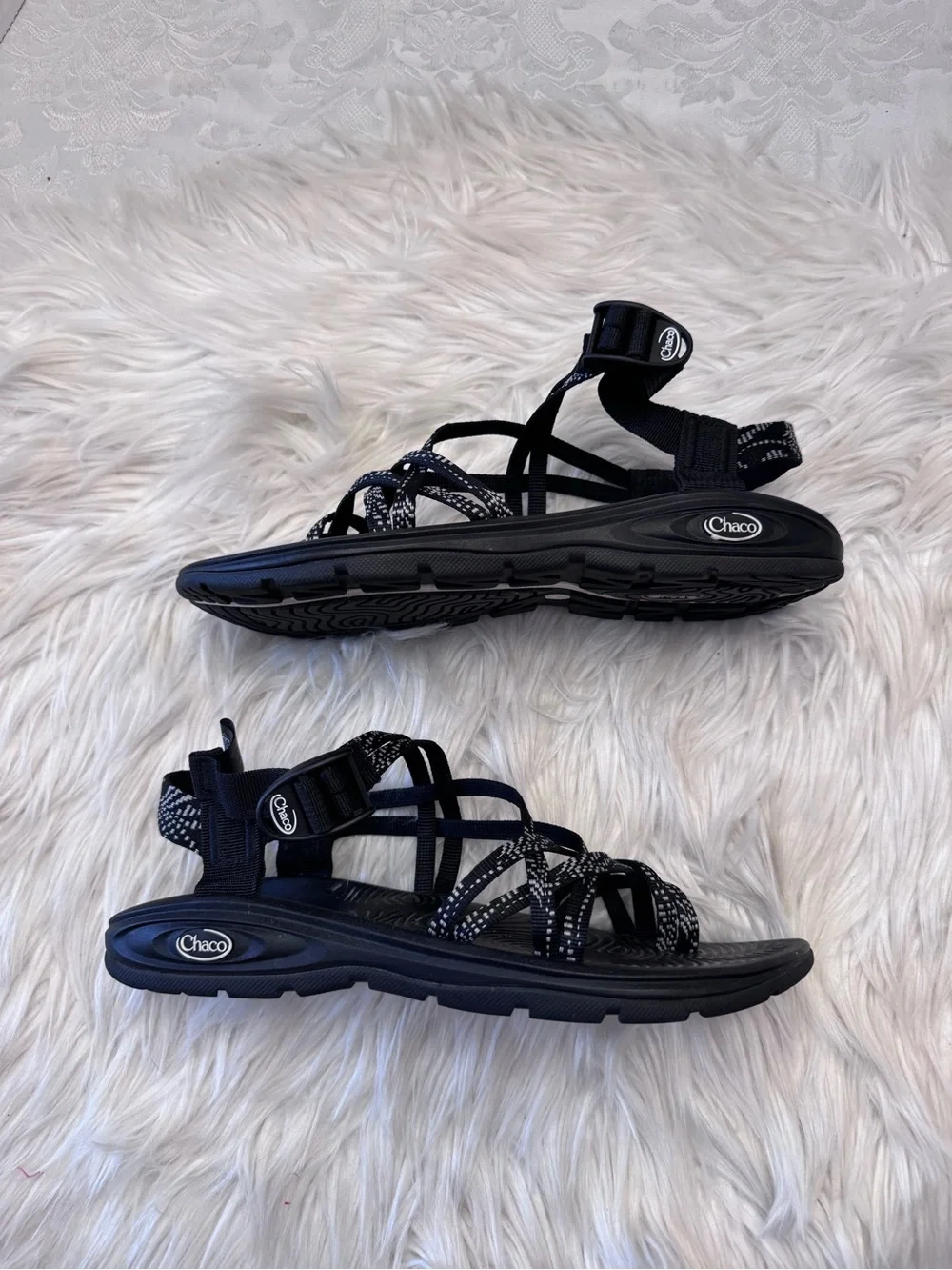Chaco Z/ Volv X2 Sandal Women’s Size 11 Black Hike Camp Outdoors Comfort